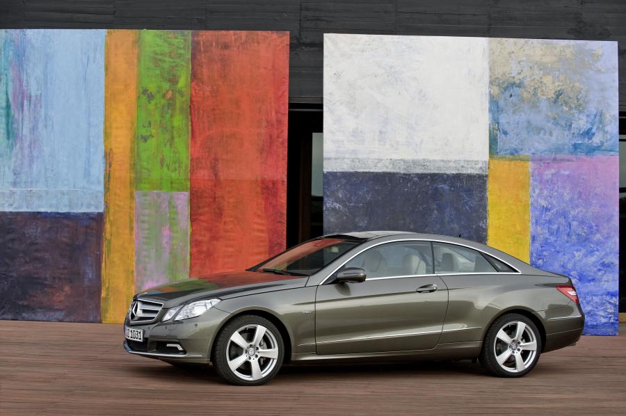  Mercedes-Benz E-Class Coupe 2010 года  (фото 68 из 84)